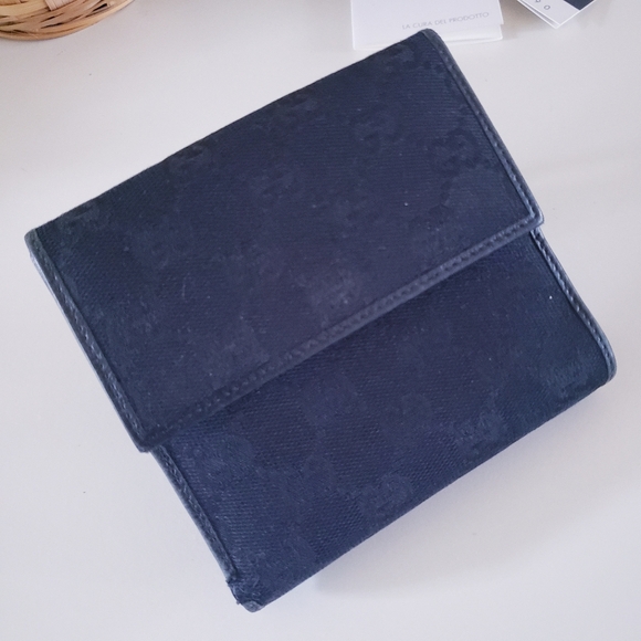 Gucci Black/Black  GG Canvas and Leather Abbey D Ring Compact Wallet - Picture 8 of 16